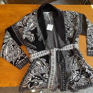 Size 1X Sioni belted sweater